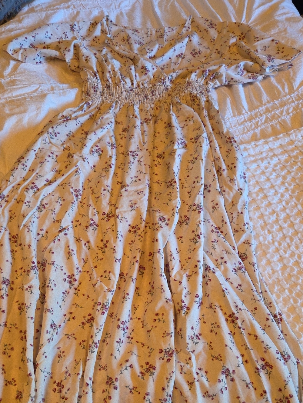 Amazon Women’s Maxi Dress in Cream with Pink Floral Print